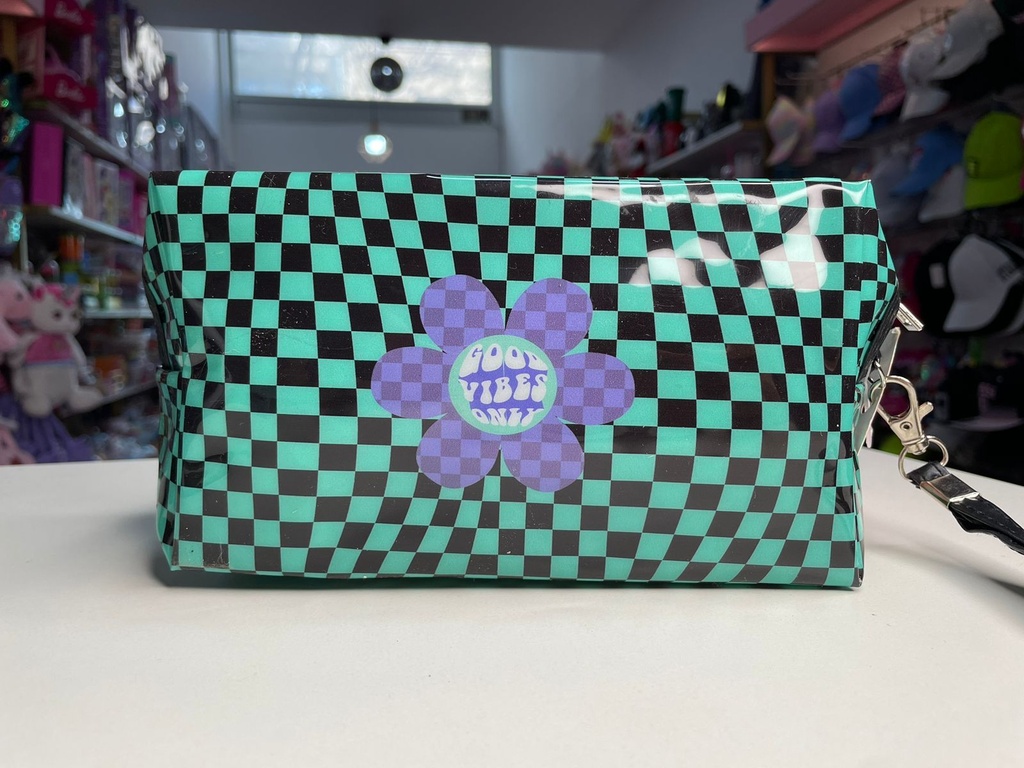 Neceser caritas y verde