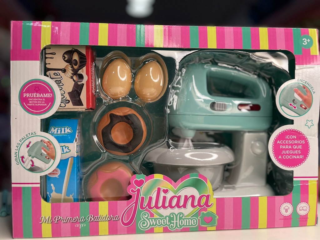 Juliana mi primera batidora