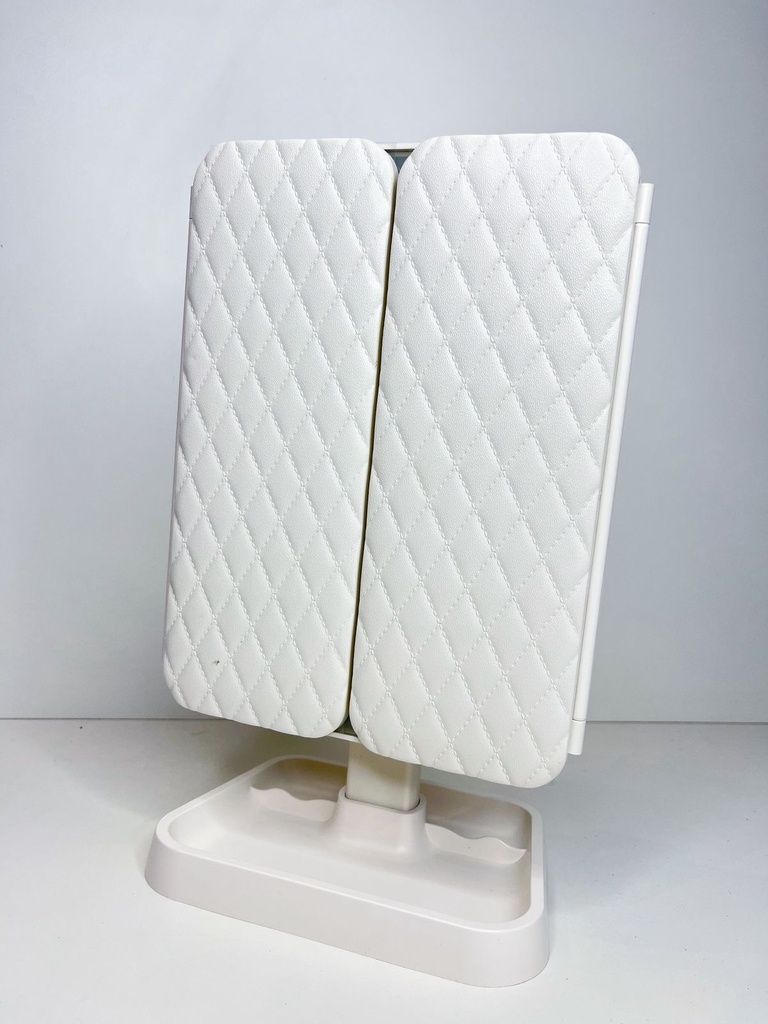 Espejo triptico con luz y aumento