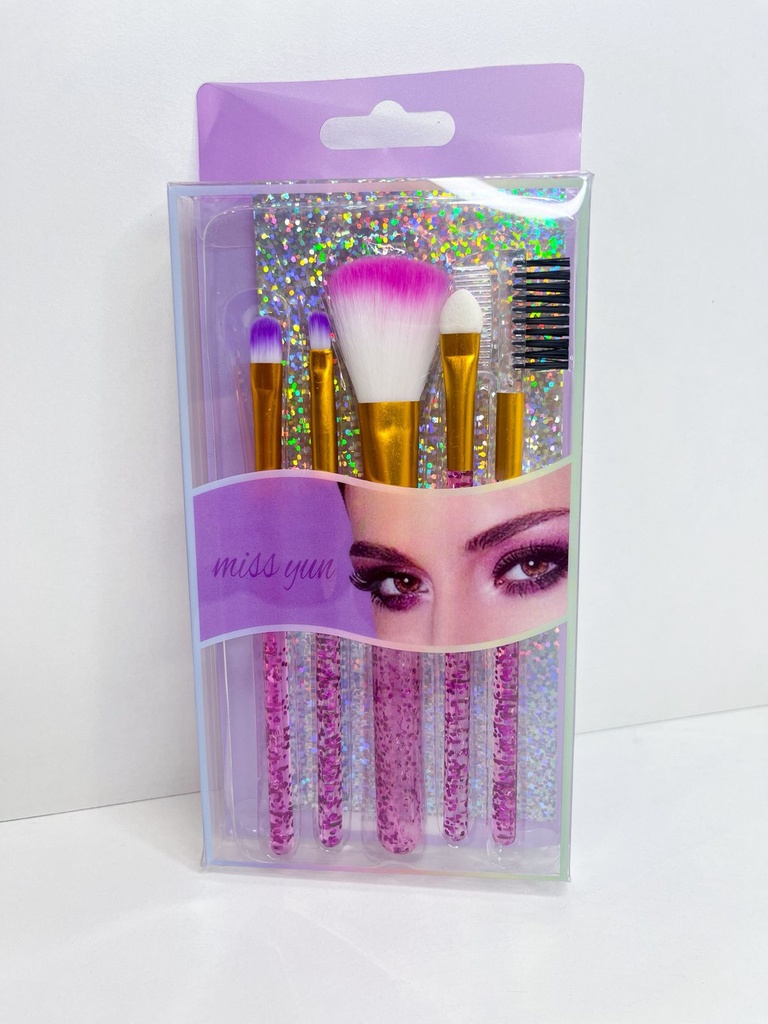 Brocha de maquillaje con glitter