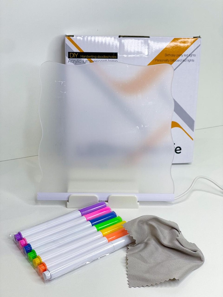 Pizarra led 15x15 borde ondulado