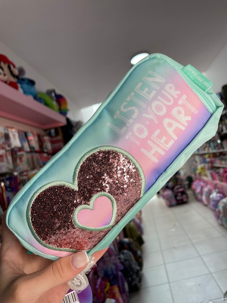 Cartuchera listen tres cierres