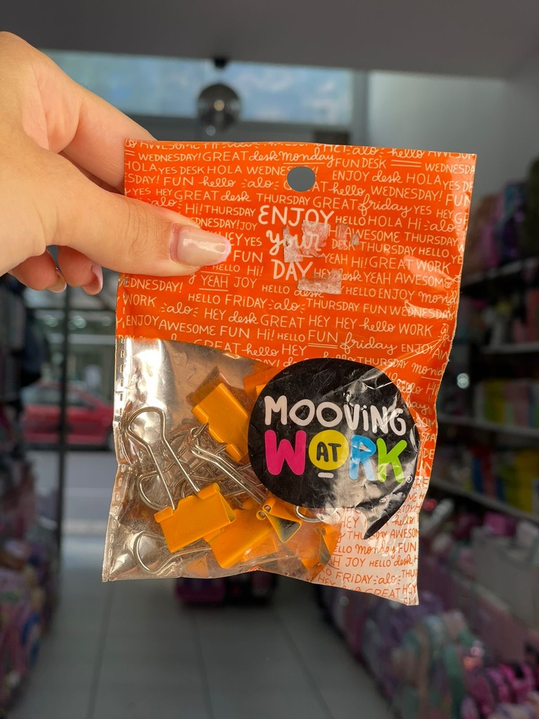 Clips naranja mooving