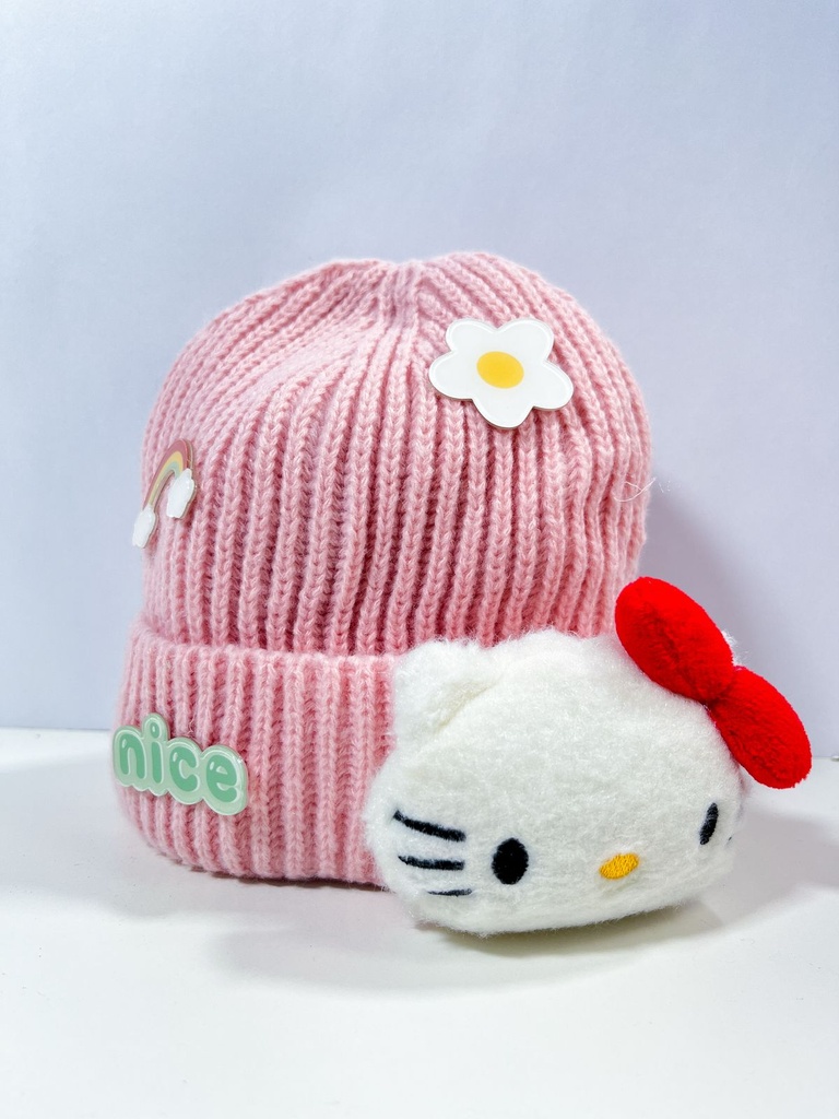 Gorro con aplique personajes