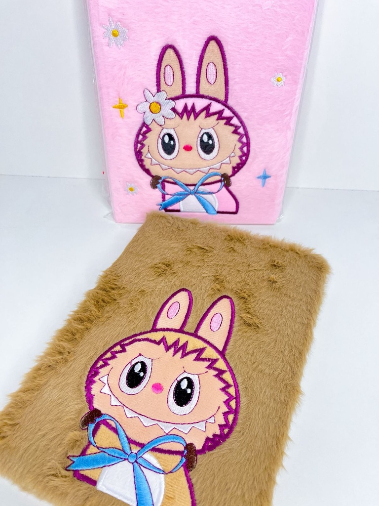 Cuaderno peluche labubu